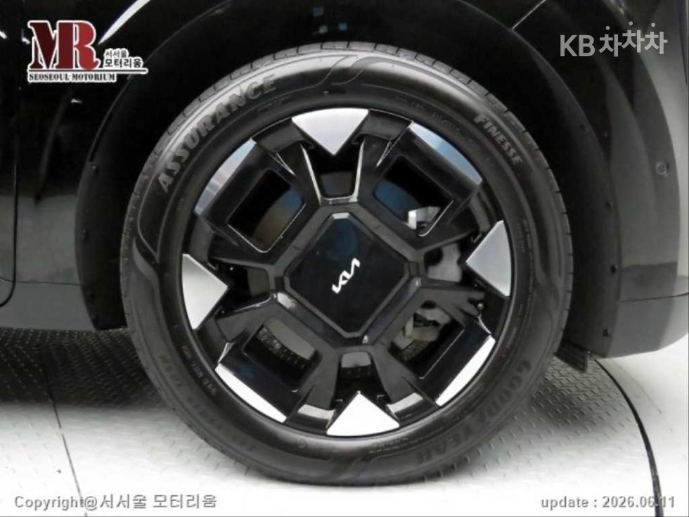 2025 - kia carnival