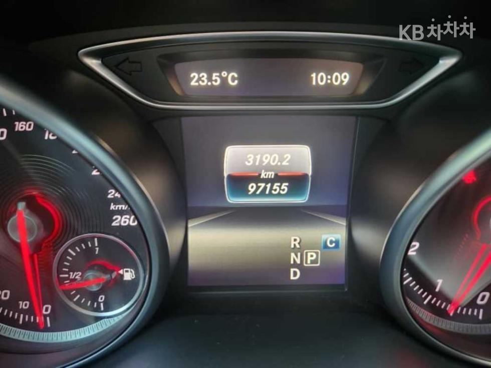 2018 - mercedes-benz cla-class