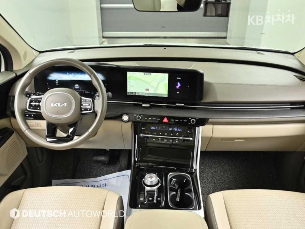 2023 - kia carnival