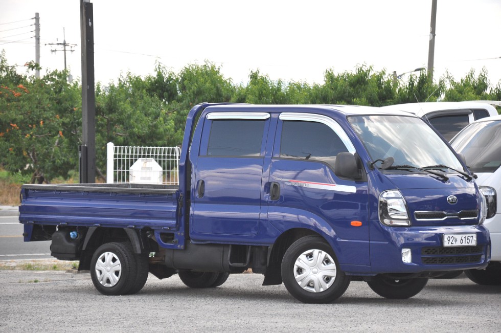 2021 - kia bongo iii