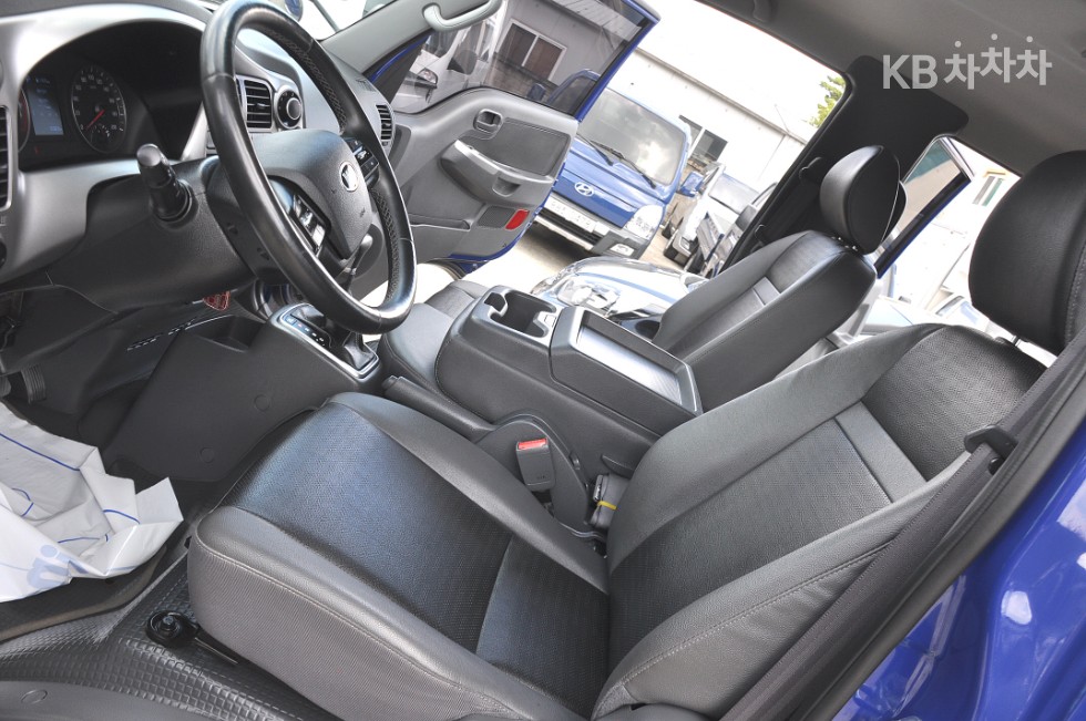 2021 - kia bongo iii