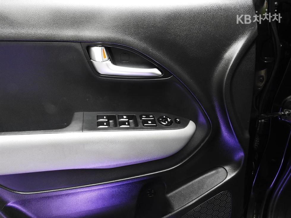 2022 - kia ray