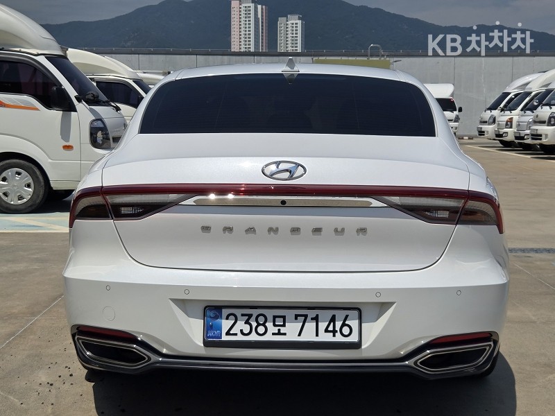 Hyundai Grandeur — miniaturë 2