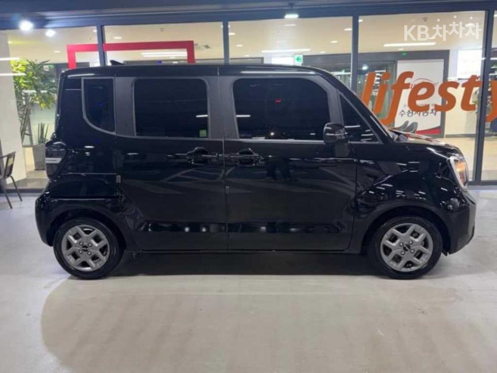2023 - kia kia