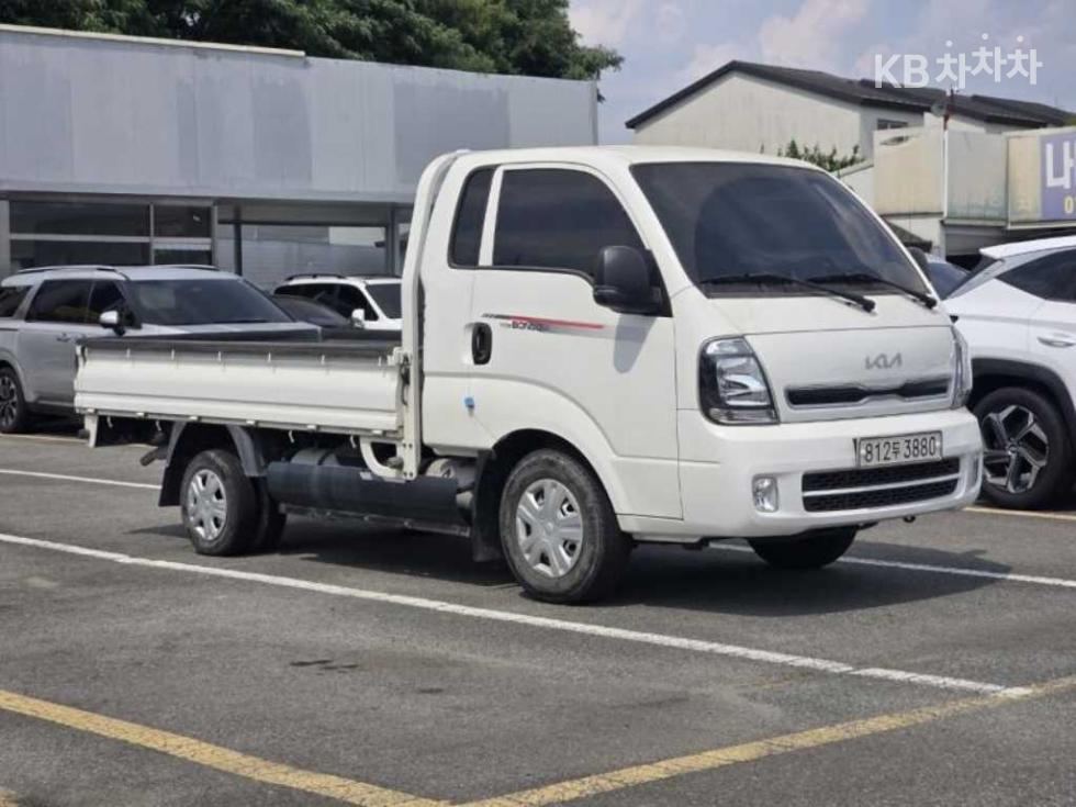 2022 - kia bongo iii