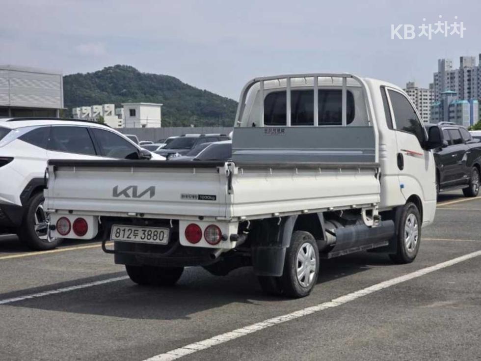 2022 - kia bongo iii