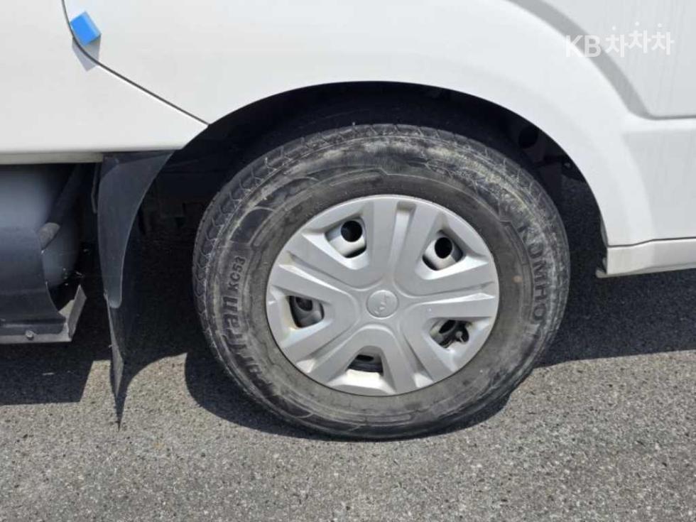 2022 - kia bongo iii