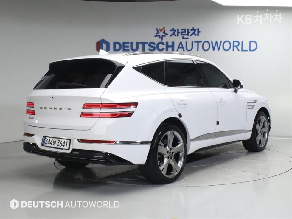 2020 Genesis GV80 photo