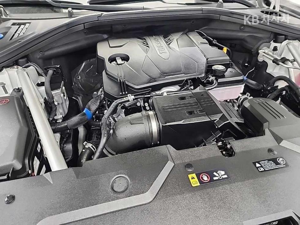 2024 Genesis GV70 photo