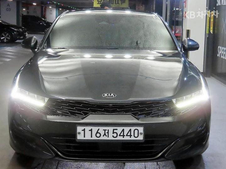 Kia K5 2.0 Gasoline Noblesse 3