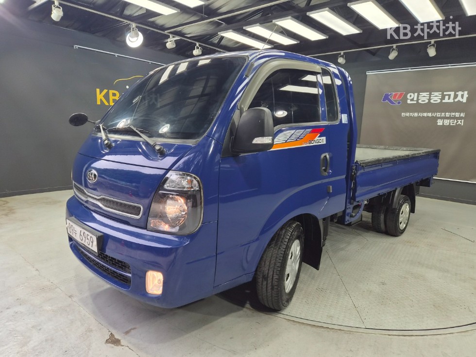 2019 - kia bongo iii