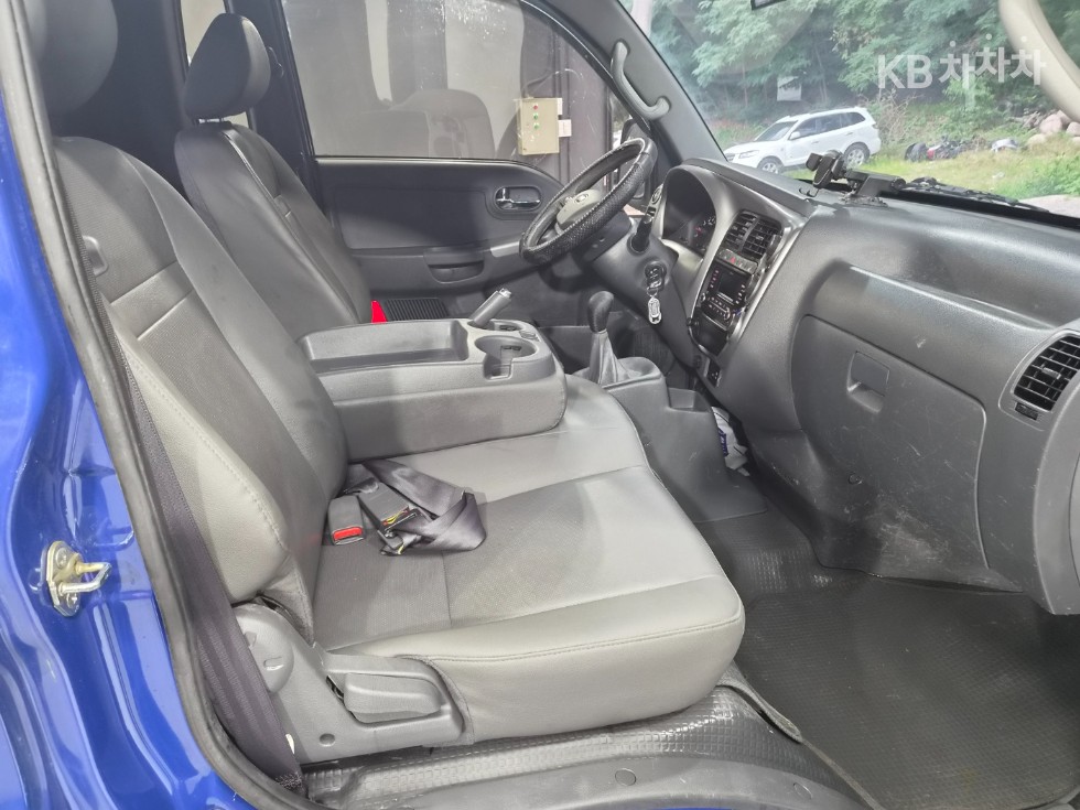 2019 - kia bongo iii