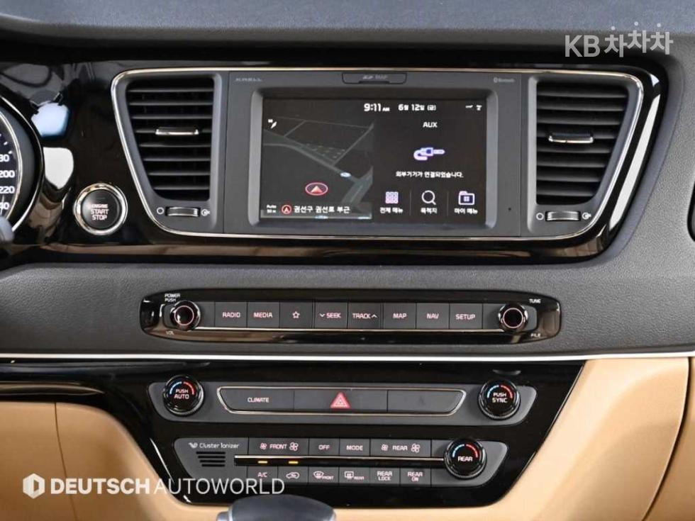 2019 - kia carnival