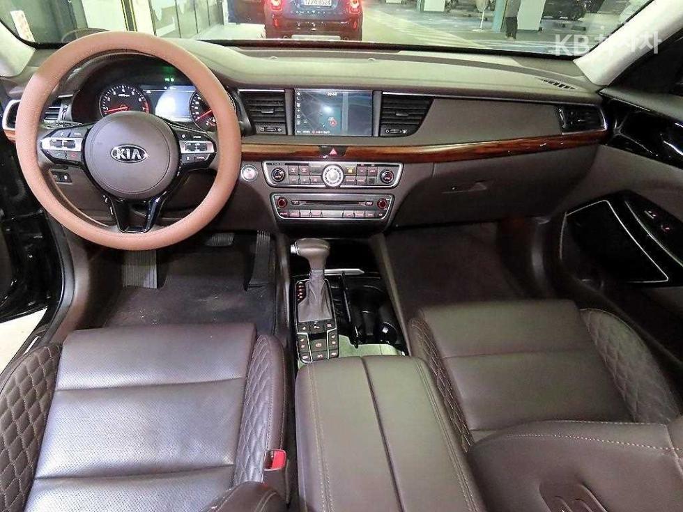 2017 - kia k7