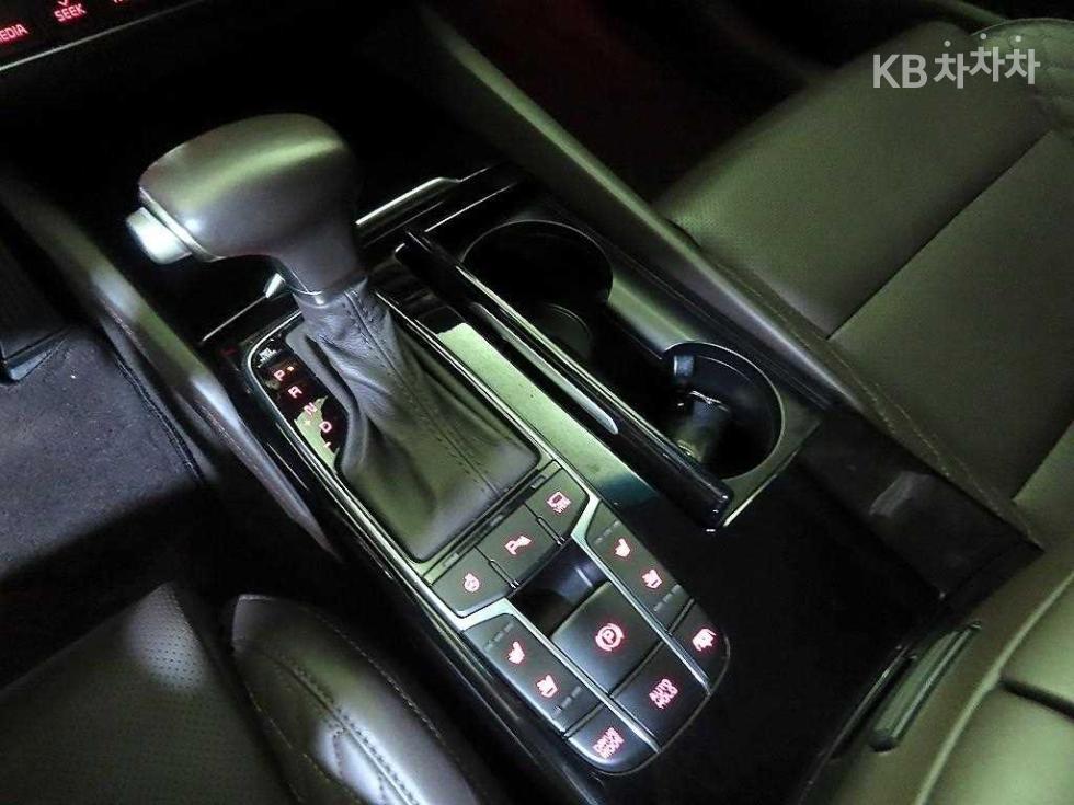 2017 - kia k7