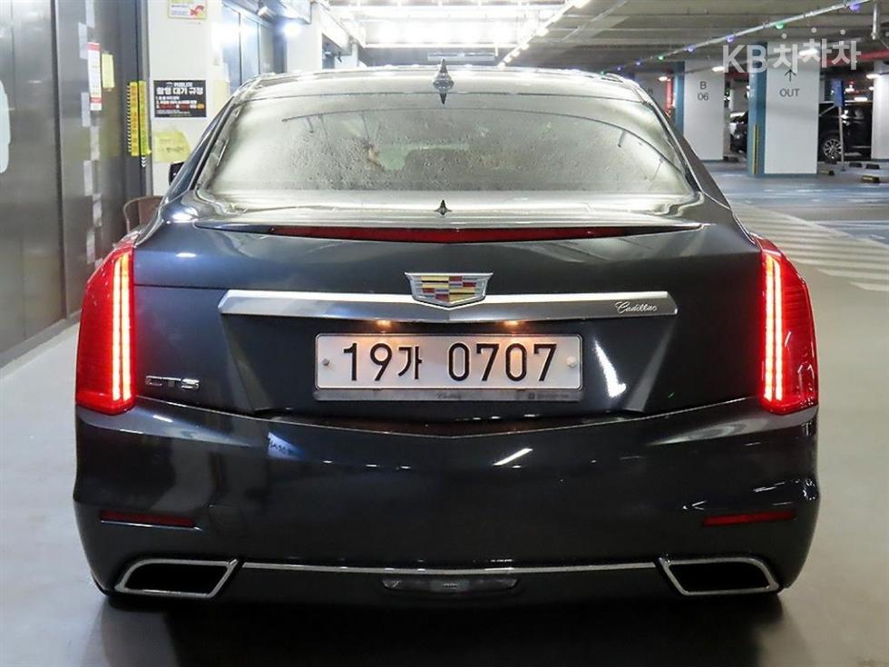 2015 - cadillac cts