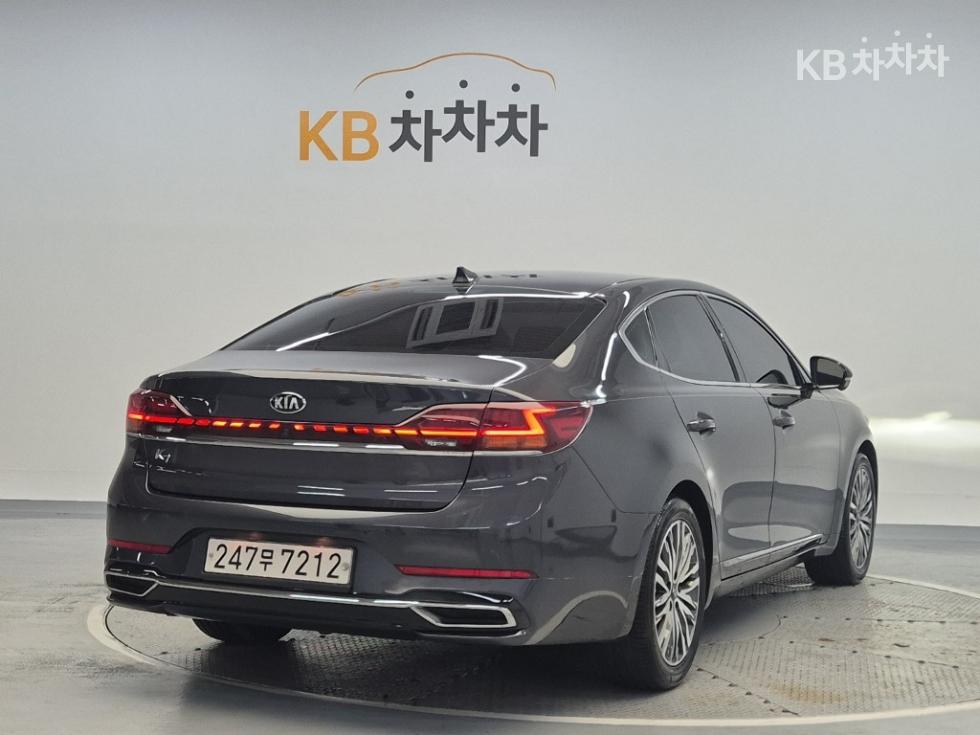 2020 - kia k7