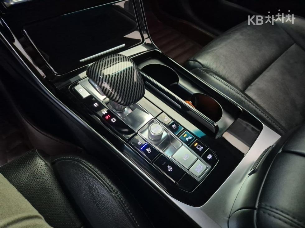 2020 - kia k7