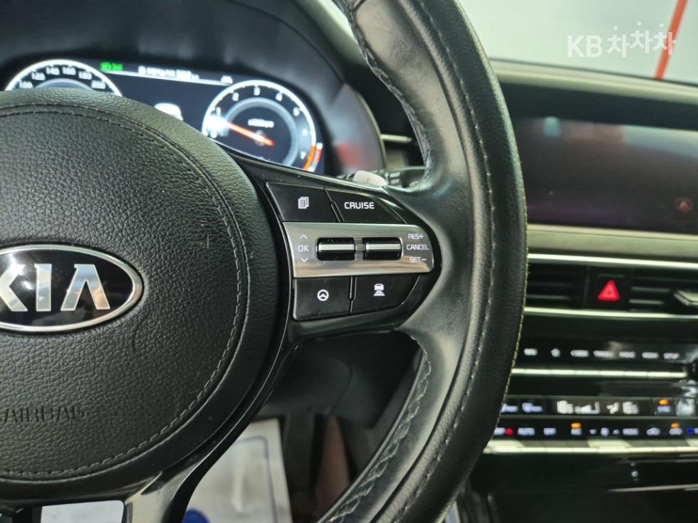 2020 - kia k7