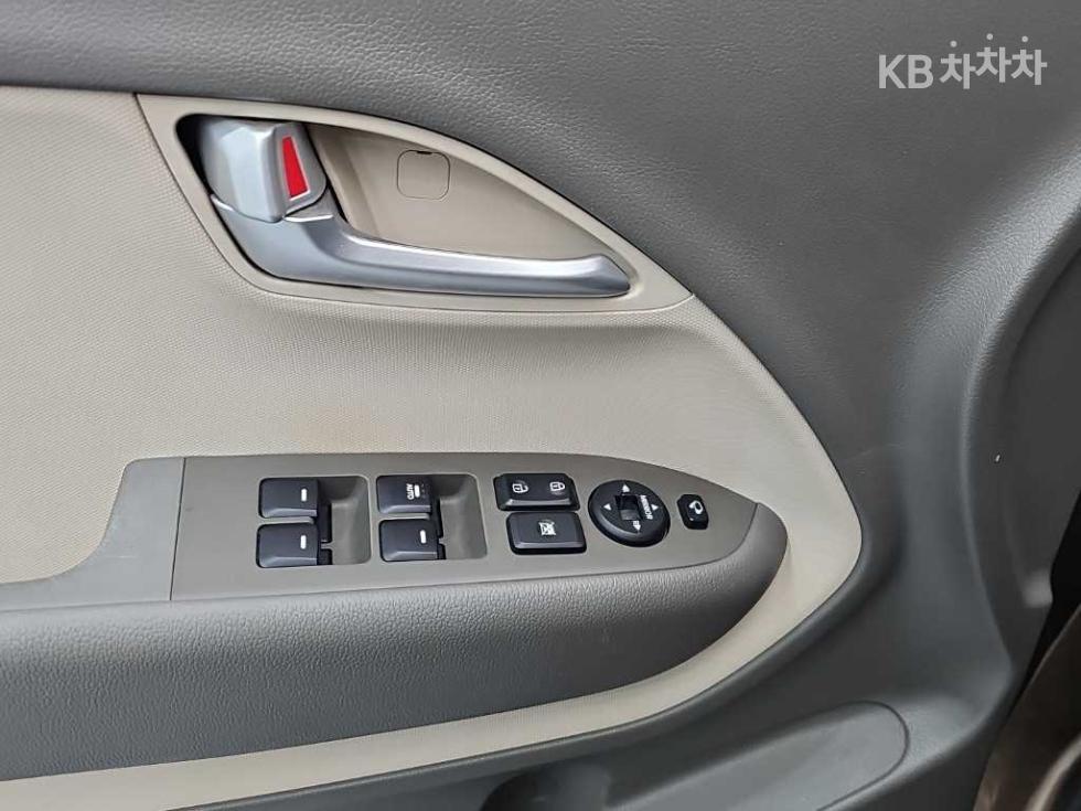 2012 - kia ray