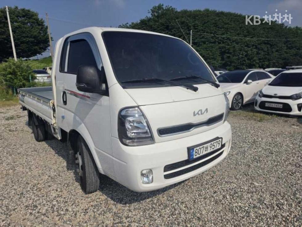 2022 - kia bongo iii