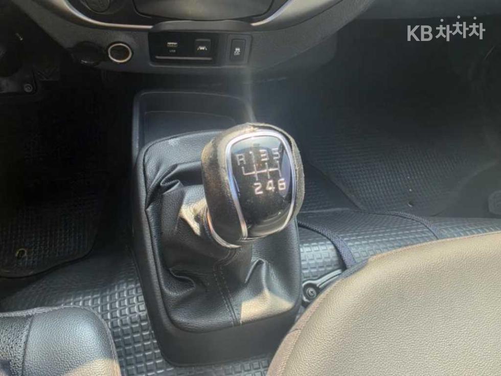 2022 - kia bongo iii