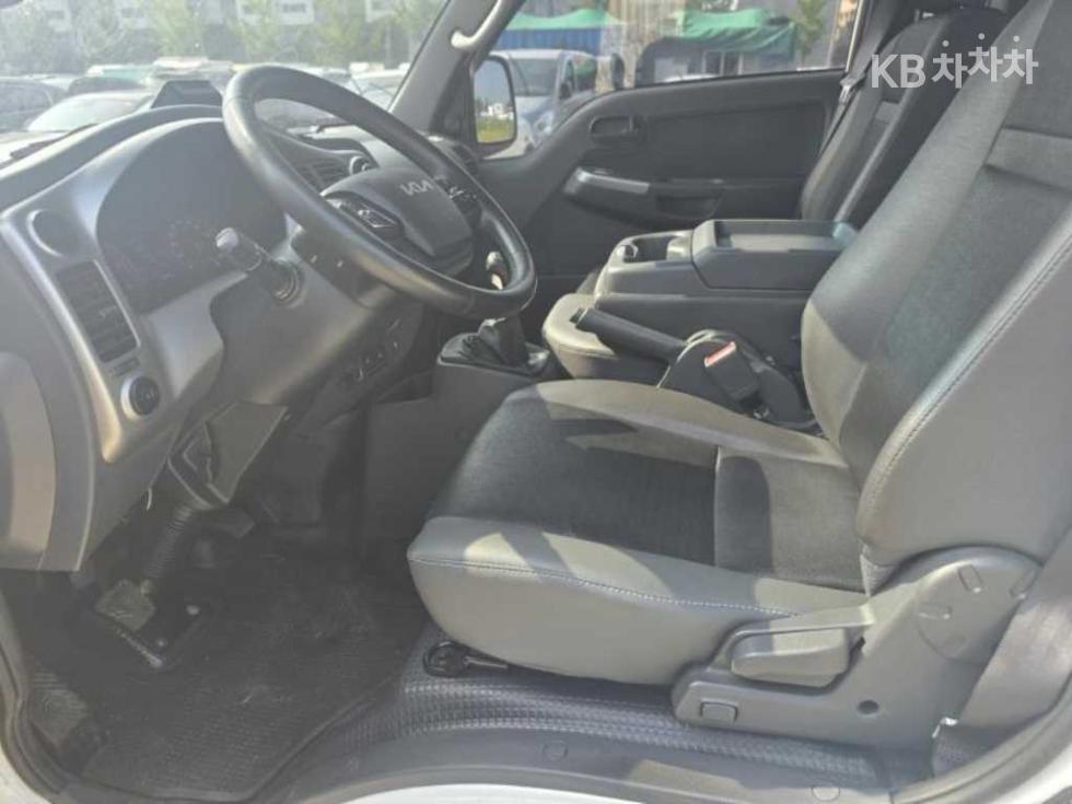 2022 - kia bongo iii
