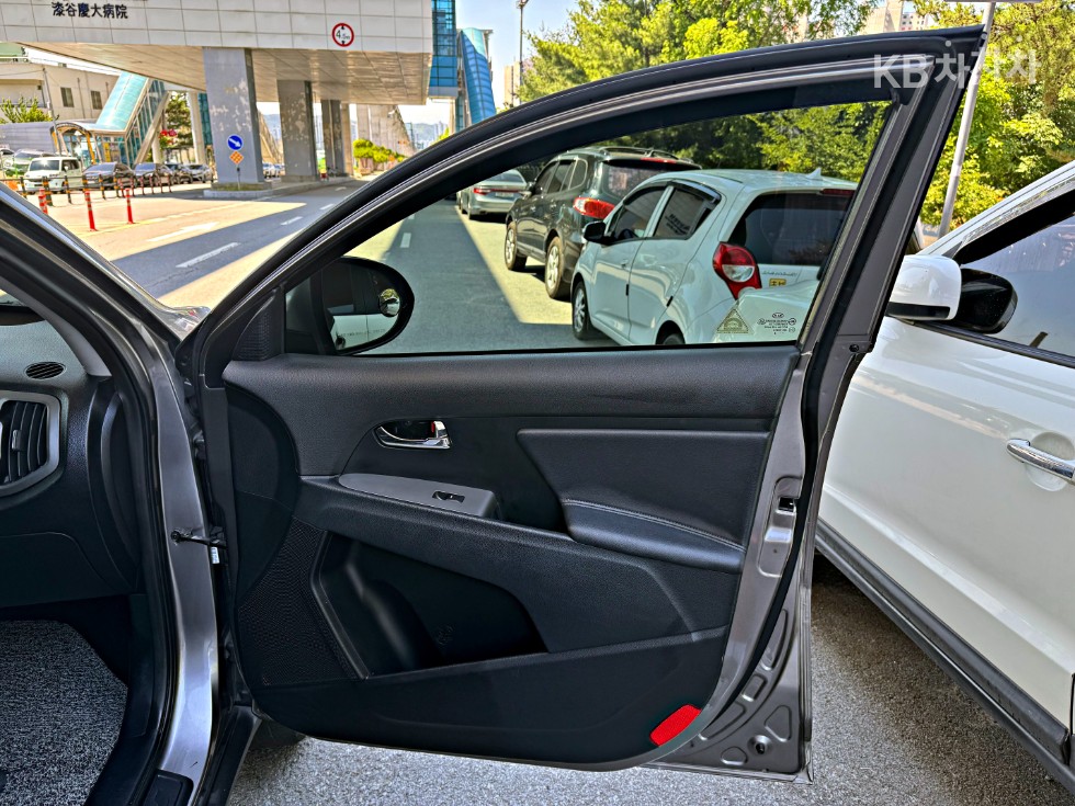 2014 - kia sportage
