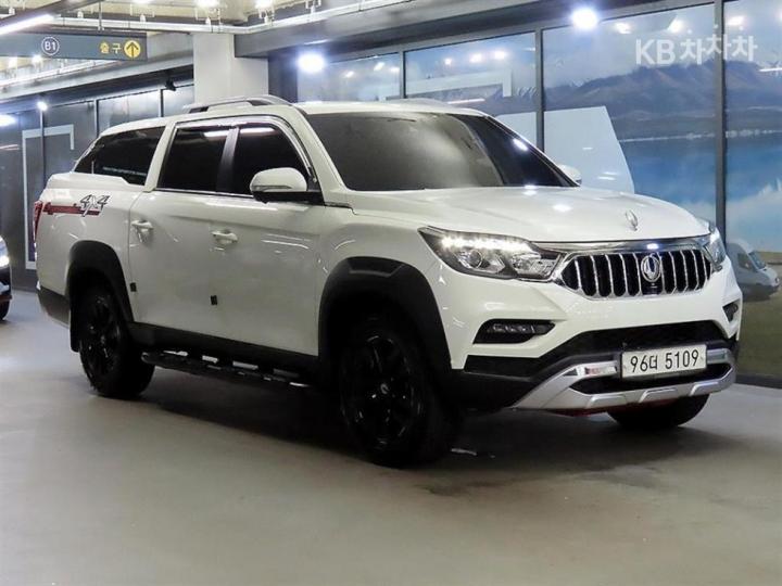 KG Mobility (Ssangyong) Rexton Sport Khan 2.2 Diesel Dynamic 5 Link 4WD Dynamic Edition