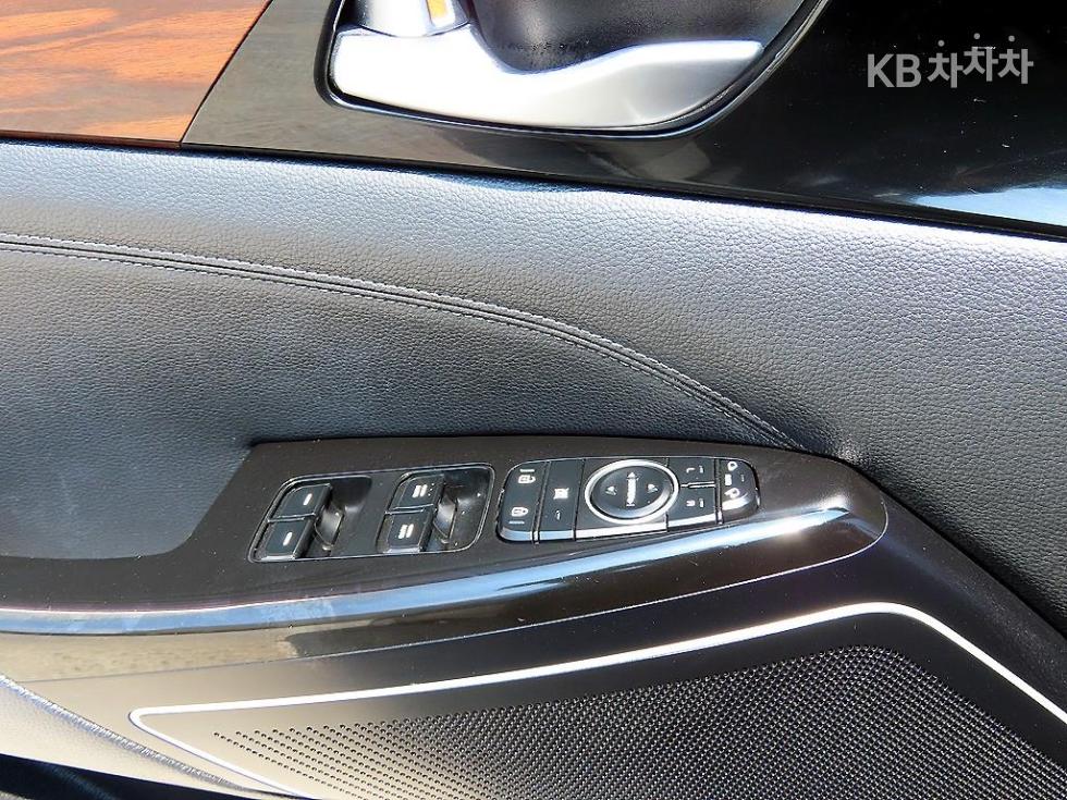 2016 - kia k7