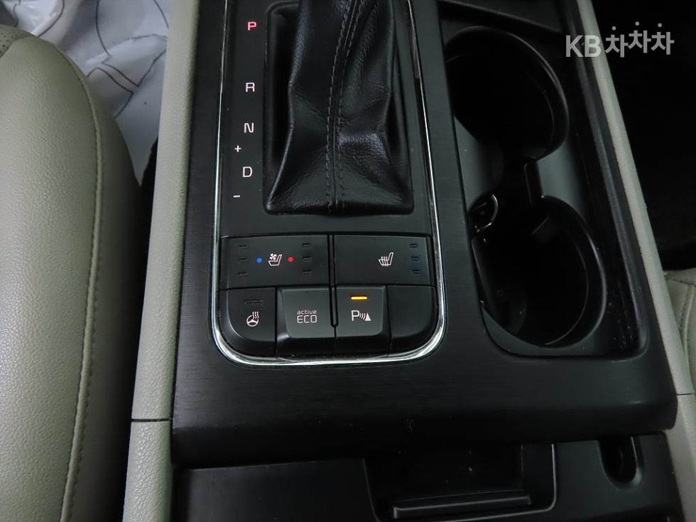 2018 - kia carnival