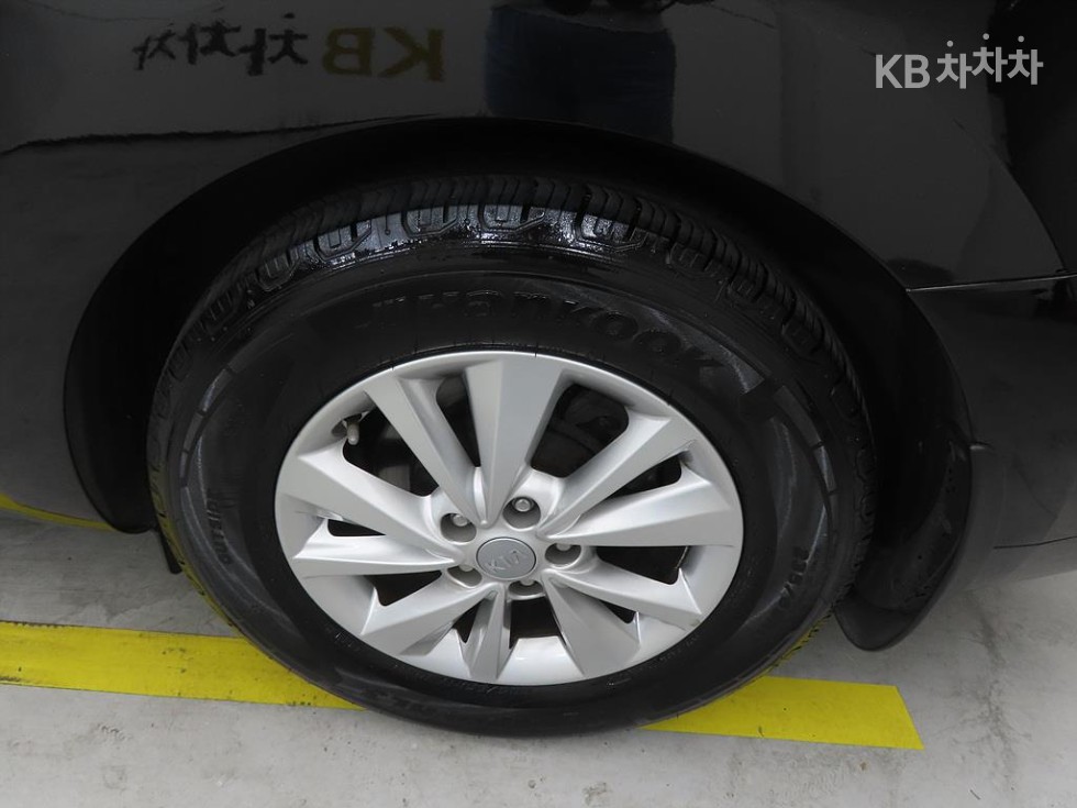 2018 - kia carnival