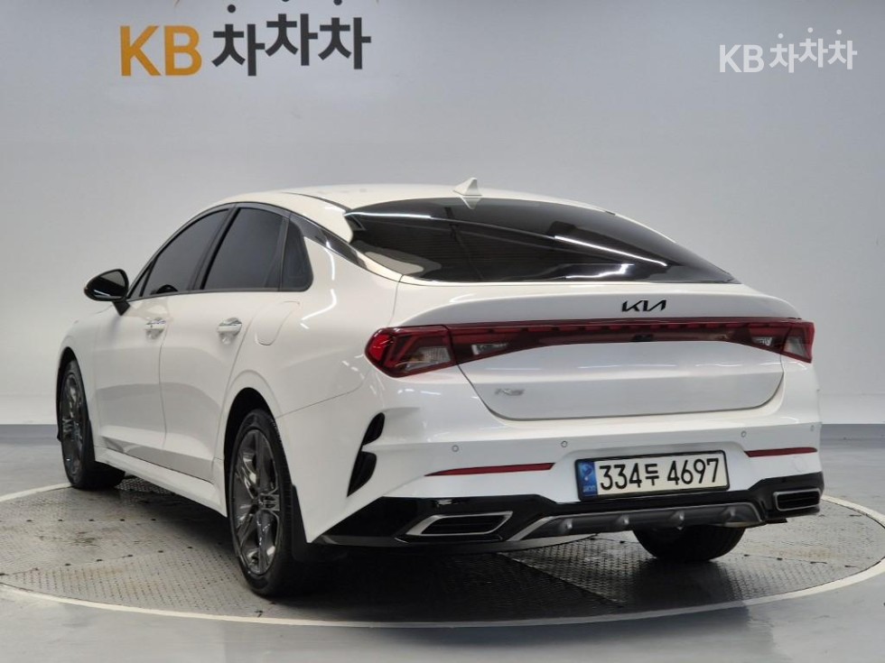 2022 - kia k5