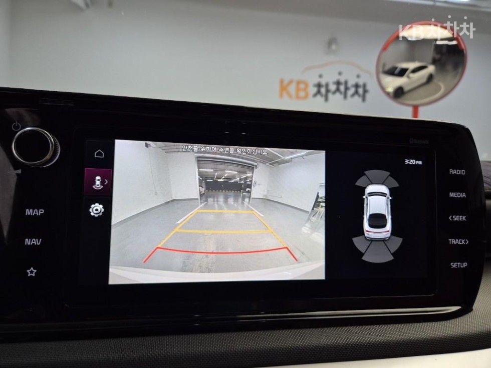 2022 - kia k5