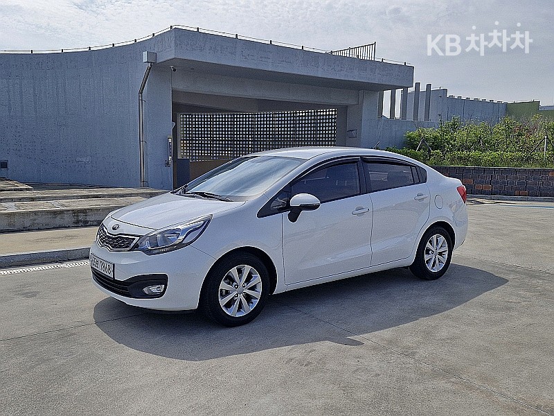 2014 - kia pride