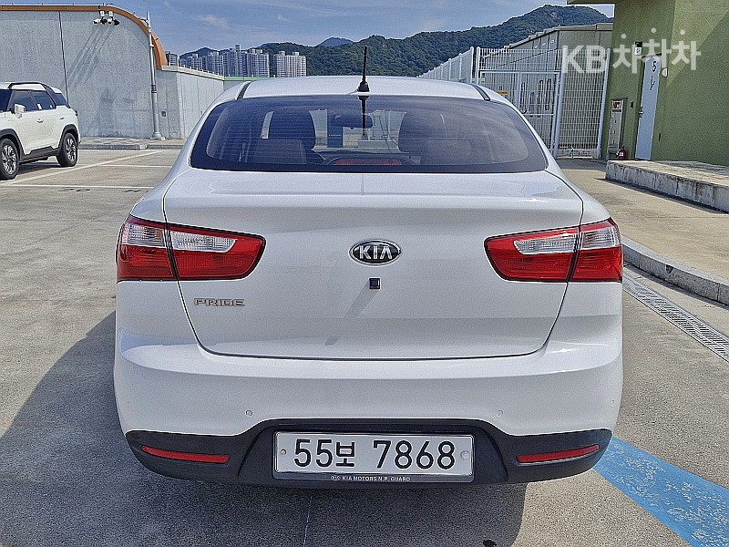 2014 - kia pride