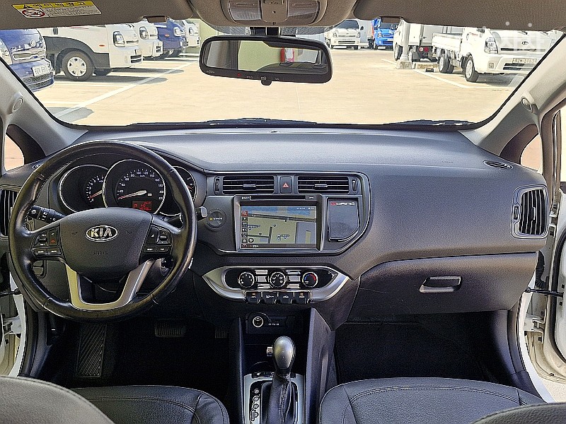 2014 - kia pride