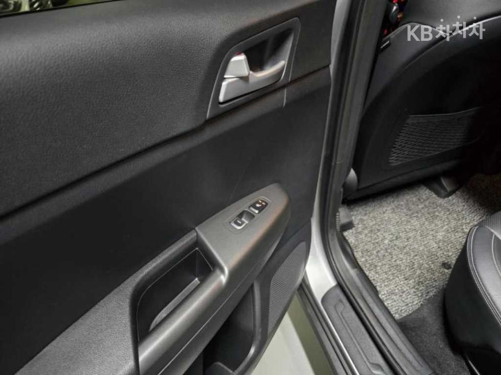 2020 - kia sportage