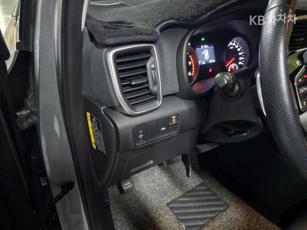 2020 - kia sportage
