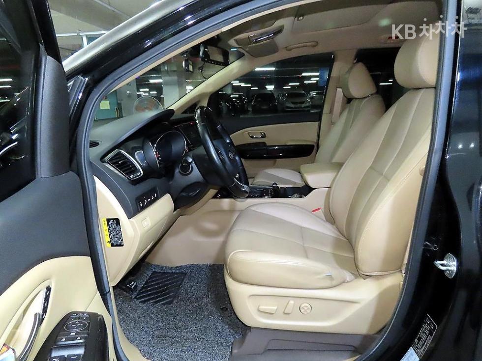 2016 - kia carnival