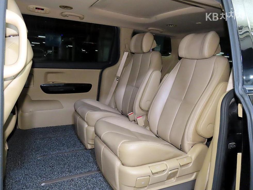 2016 - kia carnival
