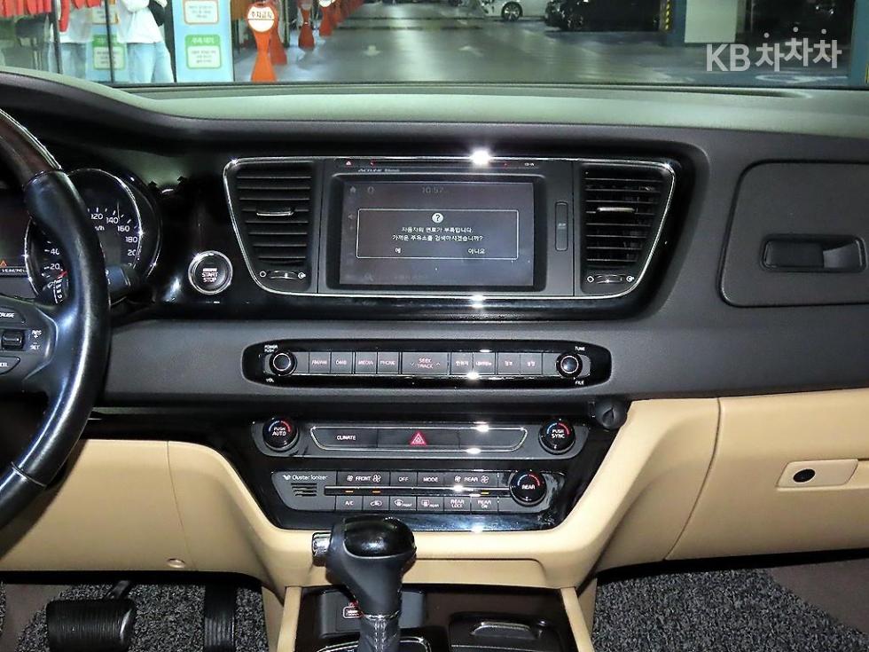 2016 - kia carnival