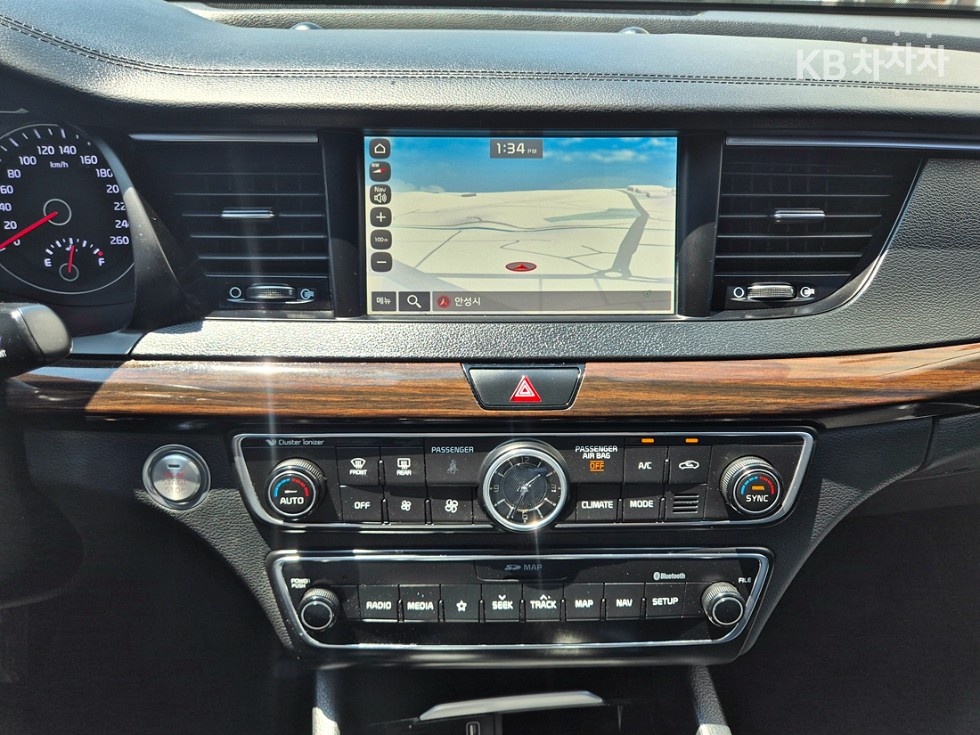 2018 - kia k7