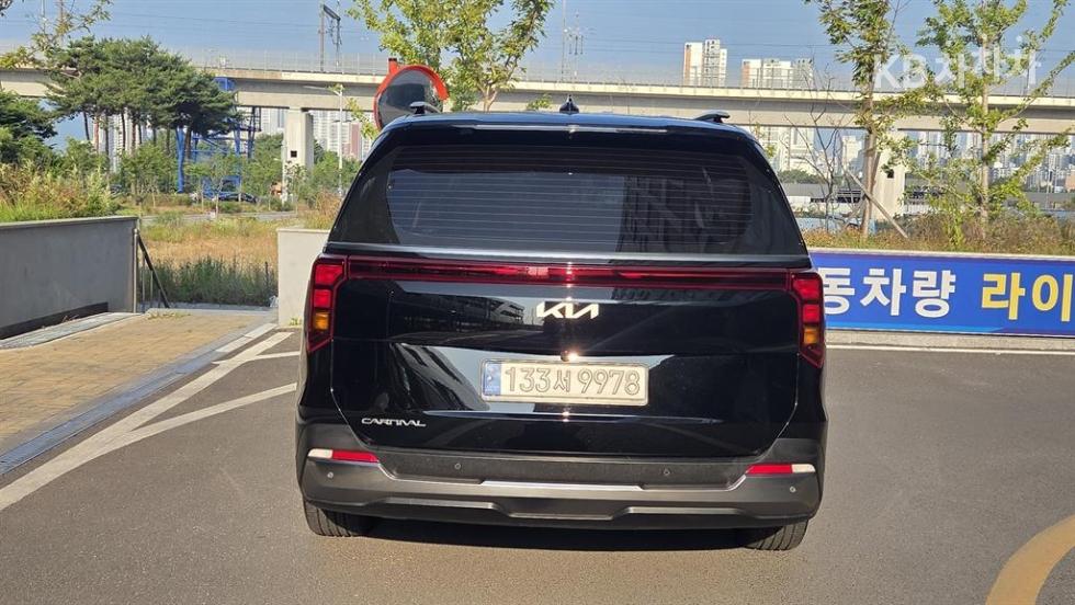 2024 - kia carnival