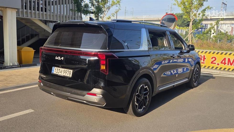2024 - kia carnival