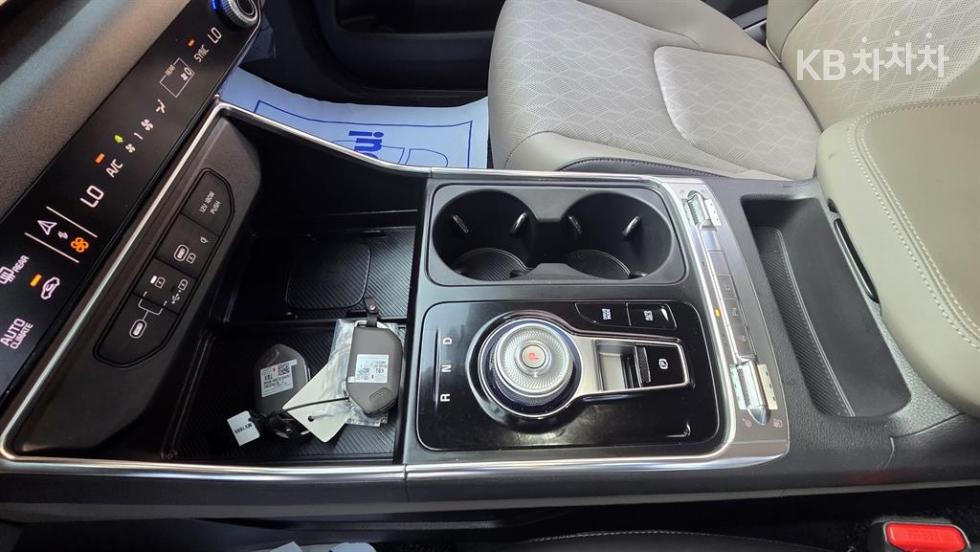 2024 - kia carnival