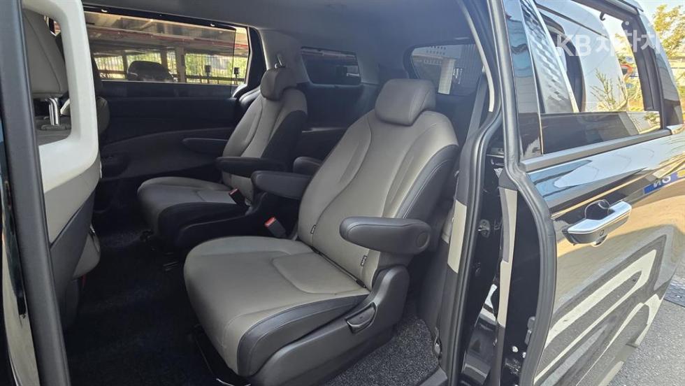 2024 - kia carnival