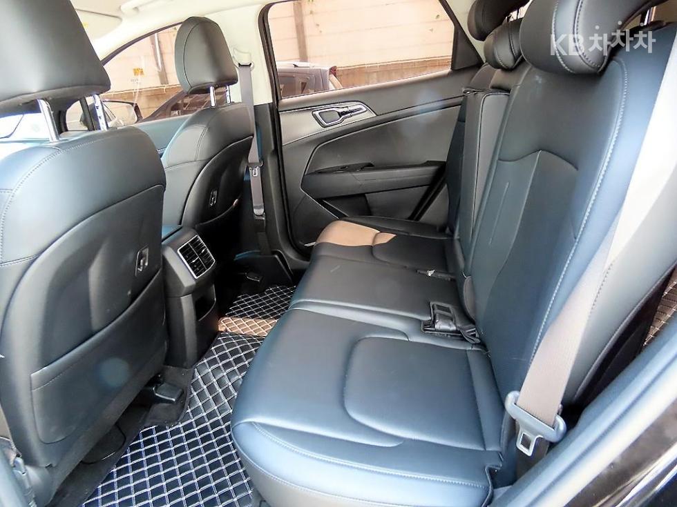 2022 - kia sportage