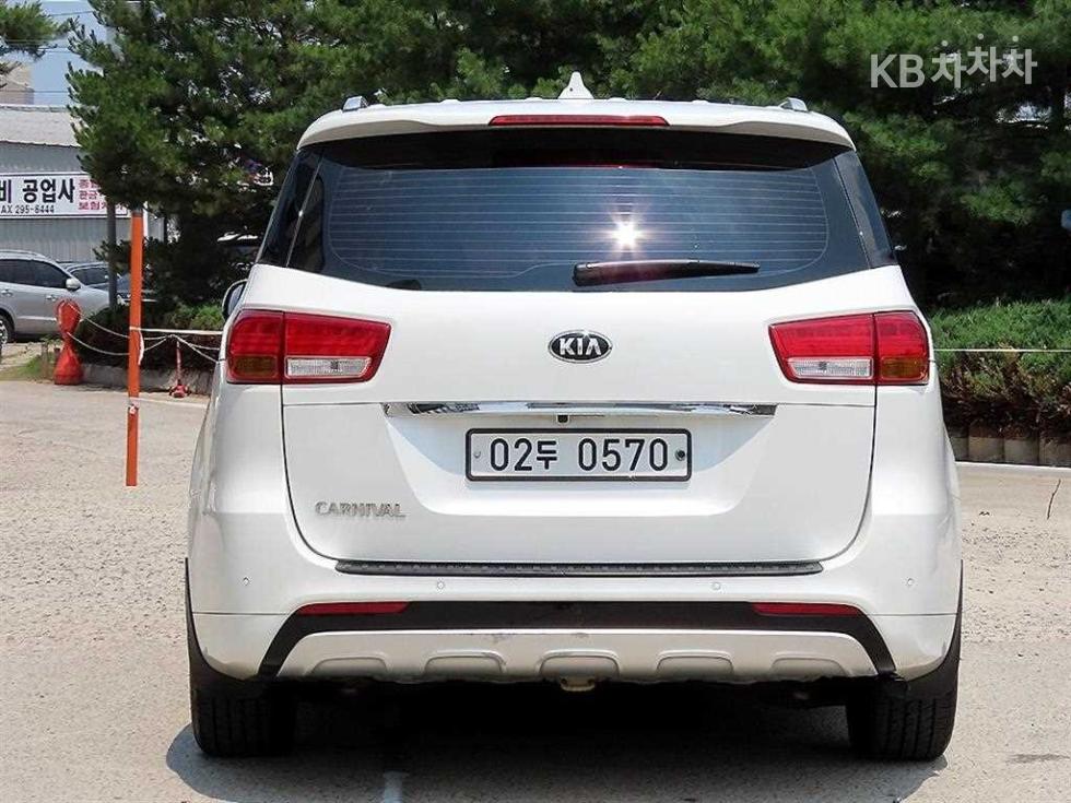 2016 - kia carnival