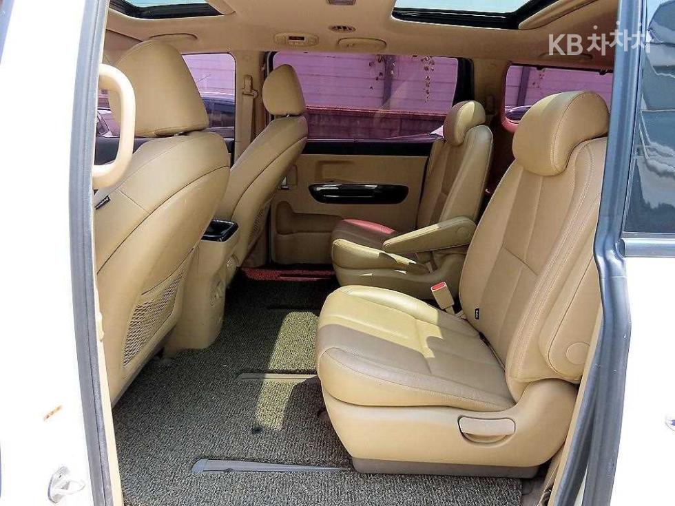 2016 - kia carnival